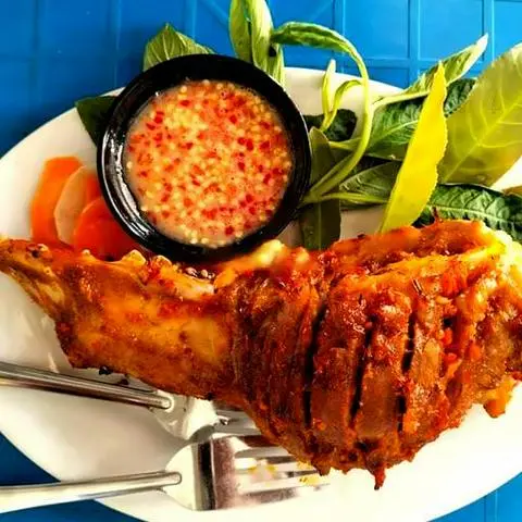 Hình ảnh Má heo nướng nạc