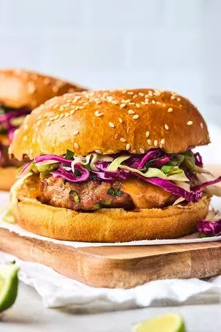 Hình ảnh Hamburger Bò