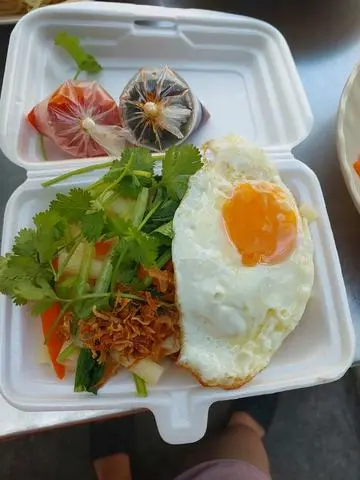Hình ảnh nui xào trứng 