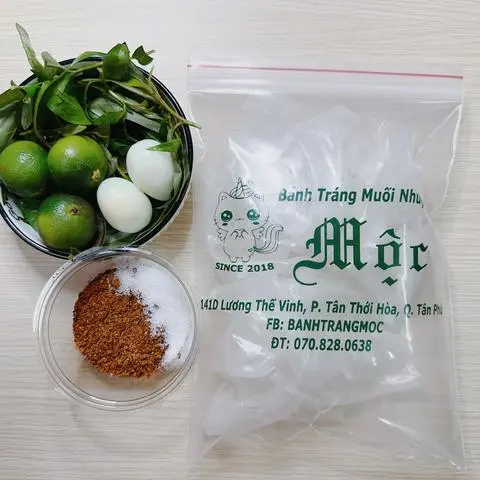 Hình ảnh Bánh Tráng Chấm Muối Tắc