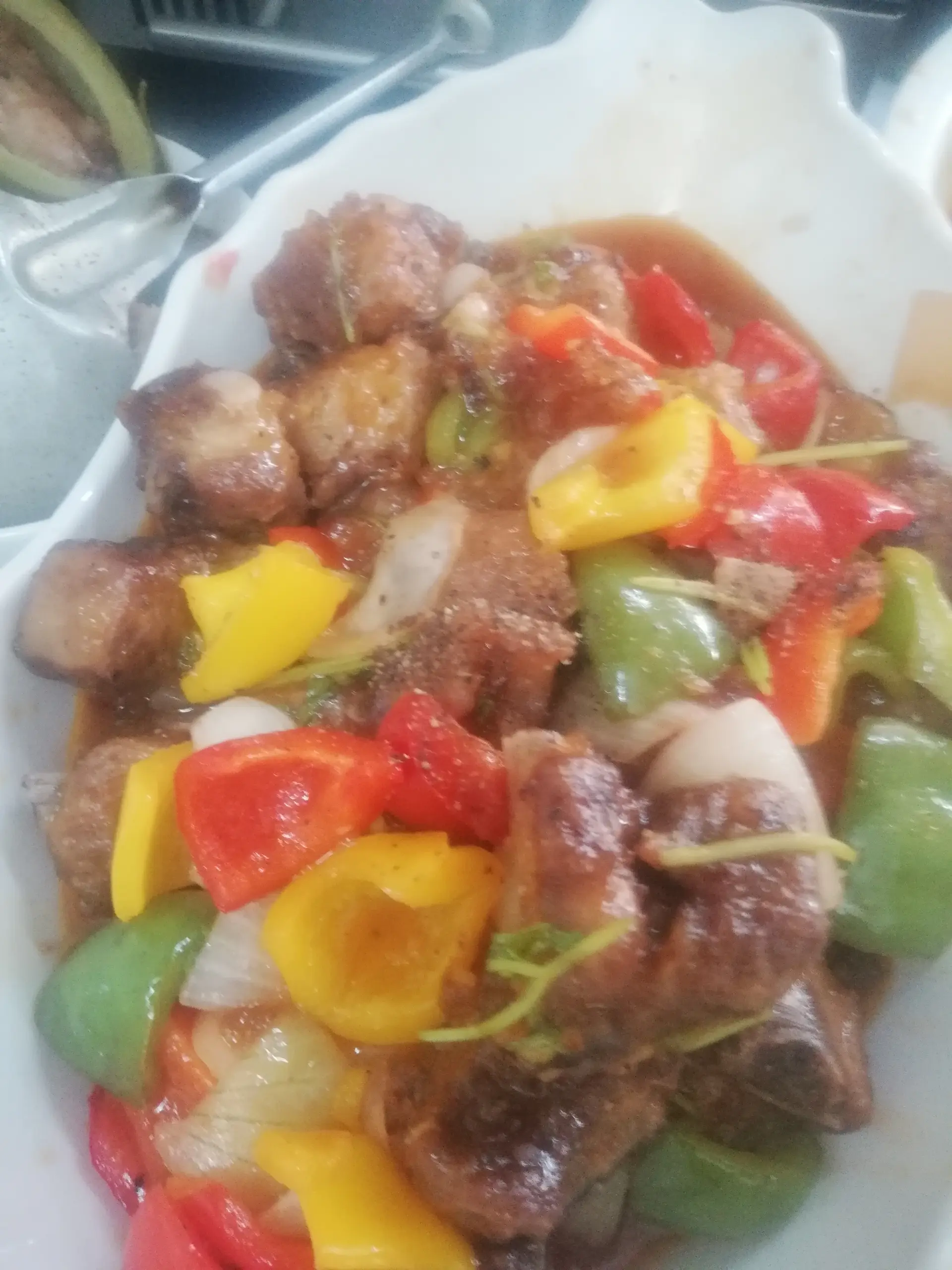 Hình ảnh Cơm sườn non xào chua ngọt 