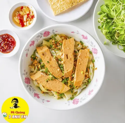 Hình ảnh Mì Quảng Chả Cua