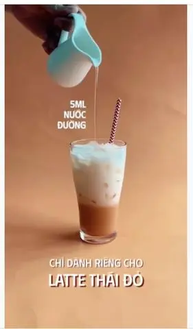 Hình ảnh latte thái đỏ. size L