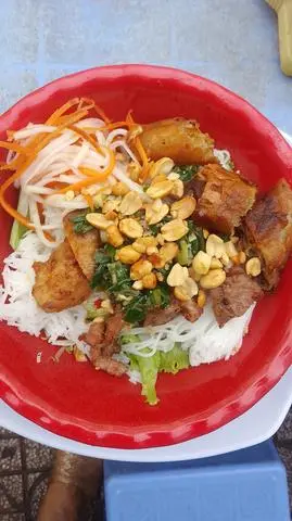 Hình ảnh BÚN THIT NƯỚNG 