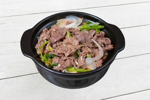 Hình ảnh Cơm thố bò