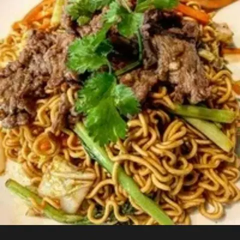 Hình ảnh Mì xào bò
