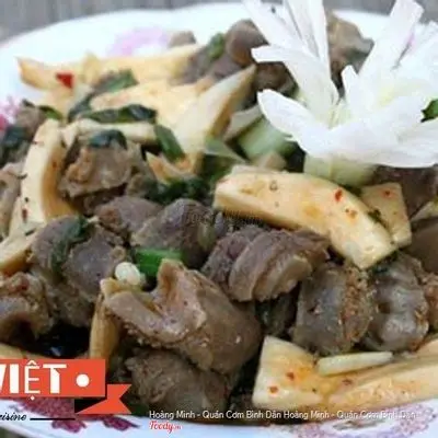 Hình ảnh Cơm lòng gà kho hành tây