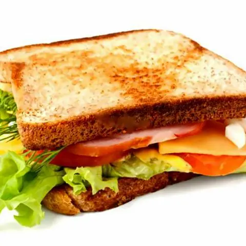 Hình ảnh Sandwich kẹp xúc xích