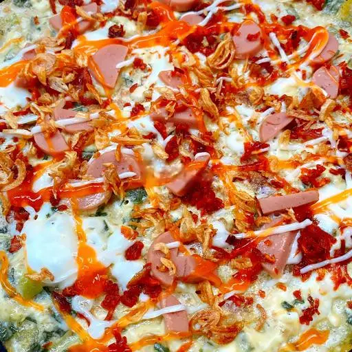 Hình ảnh Bánh tráng nướng pho mai khô bò ( có ớt )