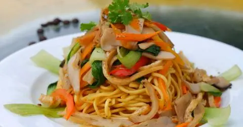 Hình ảnh Mì Xào Nấm Chay 