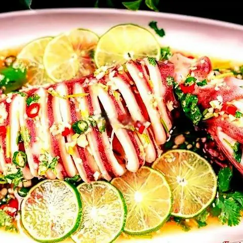 Hình ảnh Mực lá sốt thái