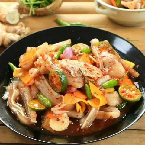 Hình ảnh Tai Heo Sốt Thái