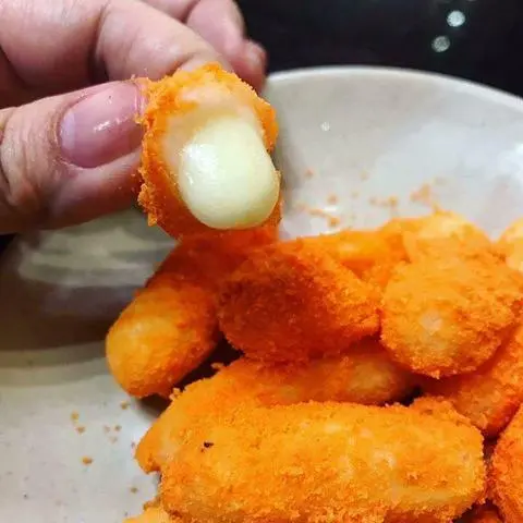 Hình ảnh Tokbokki Nhân Phô Mai Lắc Bột Phô Mai-10 Viên