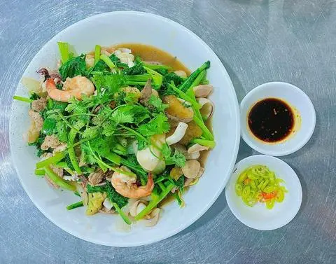 Hình ảnh Hủ tiếu xào hải sản
