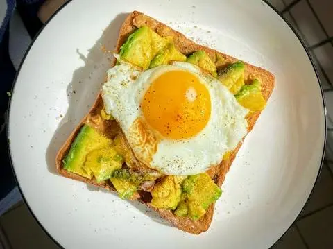 Hình ảnh Sandwich trứng - egg avocado sandwich