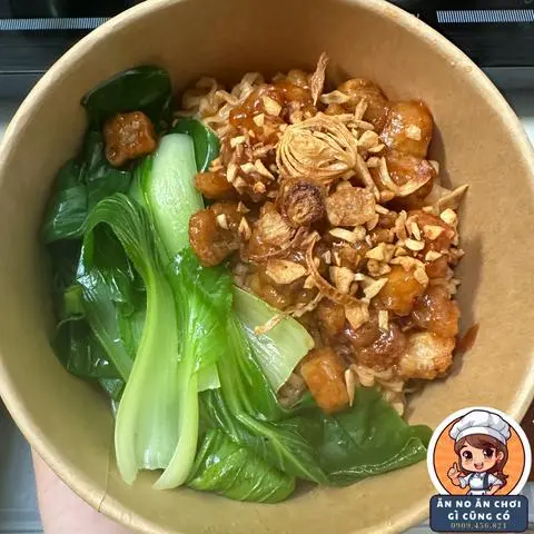 Hình ảnh Mì Trộn Tép Mỡ Chiên Giòn Trộn Sốt