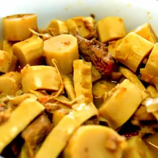 Hình ảnh Cơm thịt kho măng