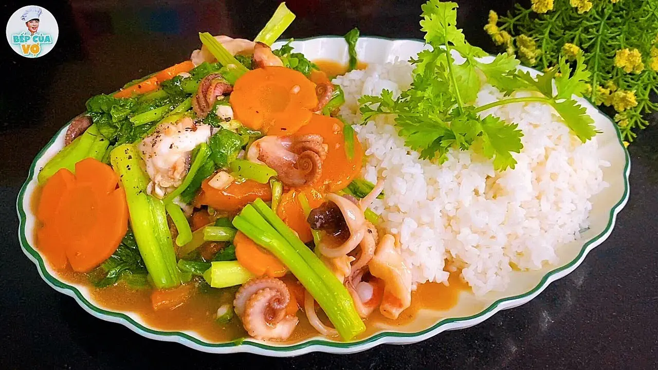 Hình ảnh CƠM HẢI SẢN