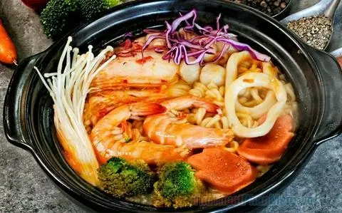Hình ảnh Mì Cay Hải Sản 