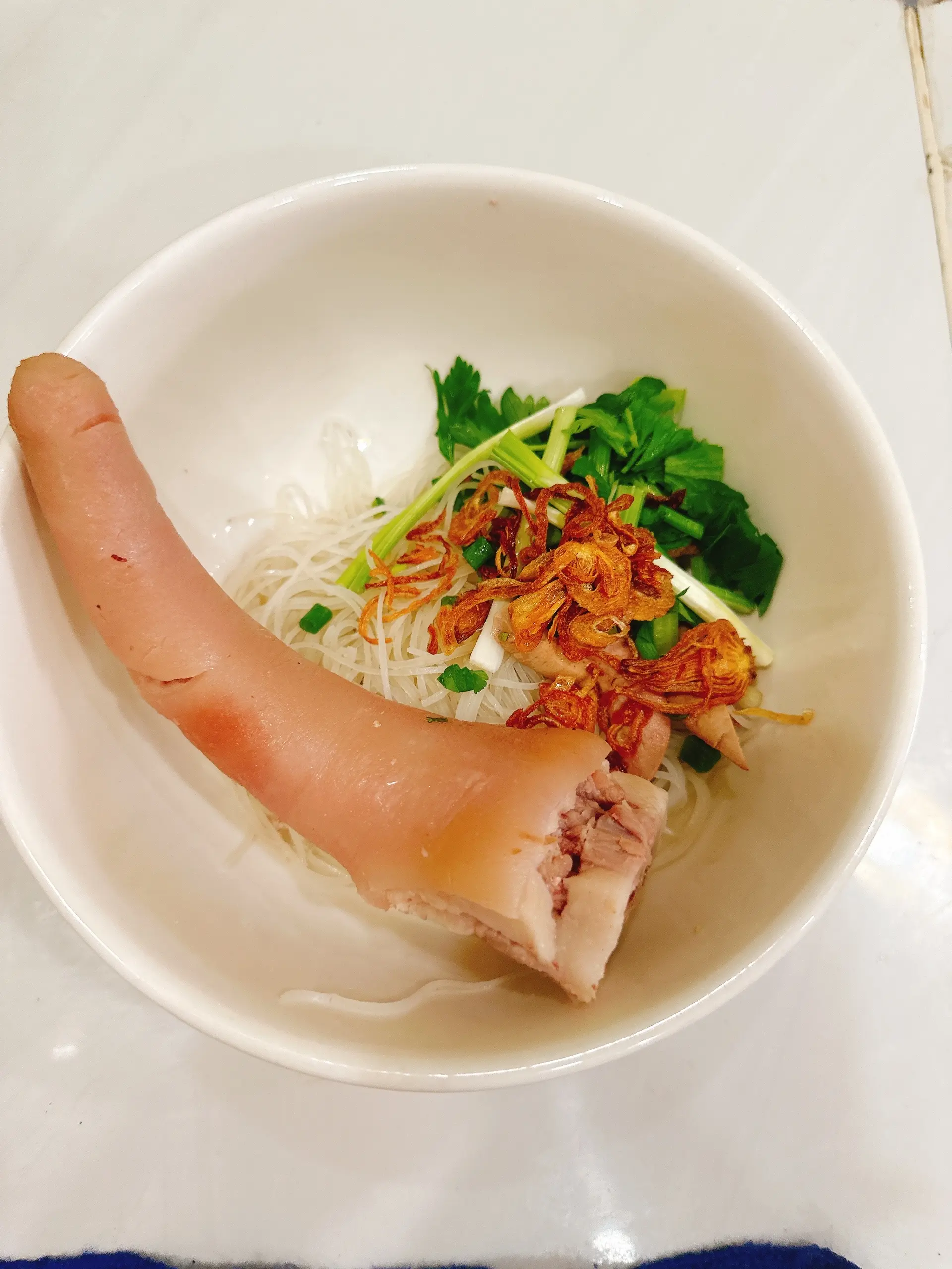 Hình ảnh Hủ tiếu khô đuôi heo