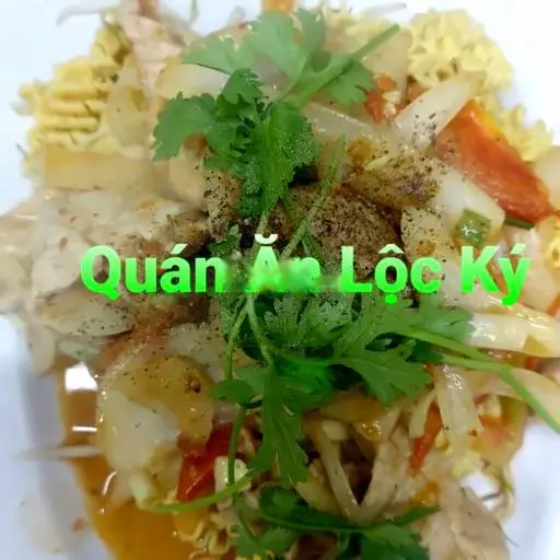 Hình ảnh Mì gói xào thịt heo chua cay