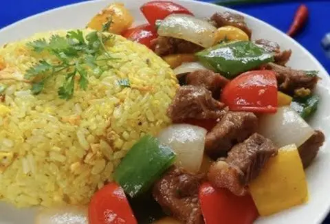 Hình ảnh Cơm bò lúc lắc