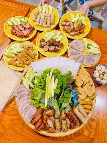 Hình ảnh Combo 4 người ăn