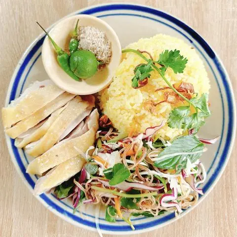 Hình ảnh Cơm gà chặt