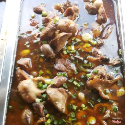 Hình ảnh Lòng gà kho hành tây