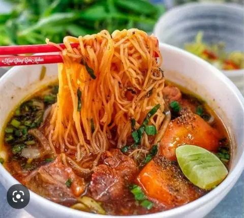 Hình ảnh hủ tiếu bò kho đặc biệt tặng ly Cocacola 