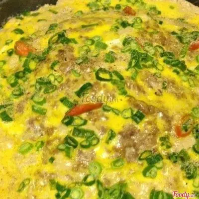 Hình ảnh Cơm trứng chiên hành - Nước suối