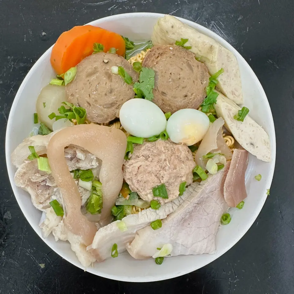 Hình ảnh Súp Nóng Siêu No (1 Giò + 3 Thịt Lát+1 Xíu Mại+ 1 Trứng Cút+1 Chả)