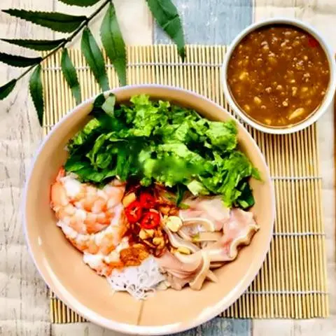 Hình ảnh Bún mắm nêm tôm - tai heo