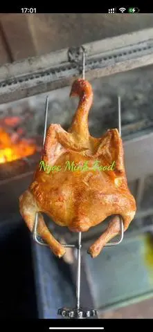 Hình ảnh [Best seller] 1 CON GÀ QUAY -100% Gà Mái (0,8 kg sau quay)- Chicken