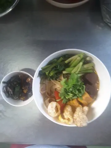 Hình ảnh Bánh Đa (Ốc Xào)