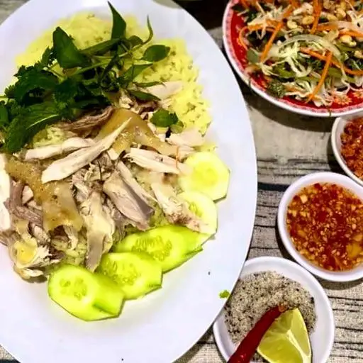 Hình ảnh Cơm Gà Xé Phay