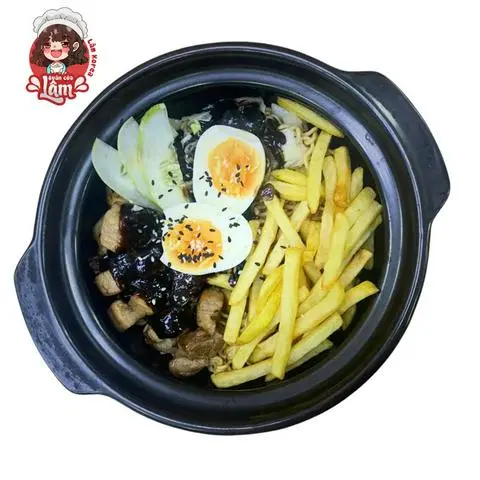 Hình ảnh Mì ramen trộn tương đen - trứng lòng đào