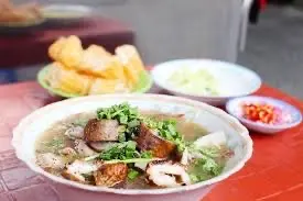 Hình ảnh cháo dồi + sting dâu + bánh quẩy