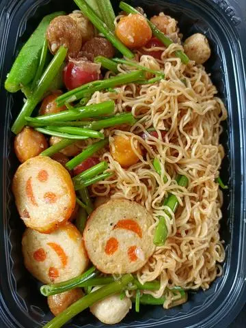 Hình ảnh Mì xào cá viên - phần 2 người