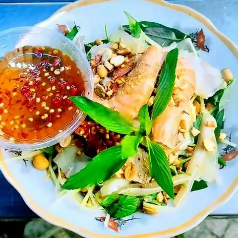 Hình ảnh Gỏi đu đủ tôm - tai heo