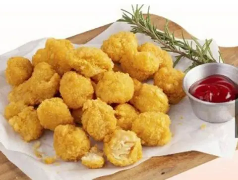Hình ảnh Gà Viên Rán Lắc phomai