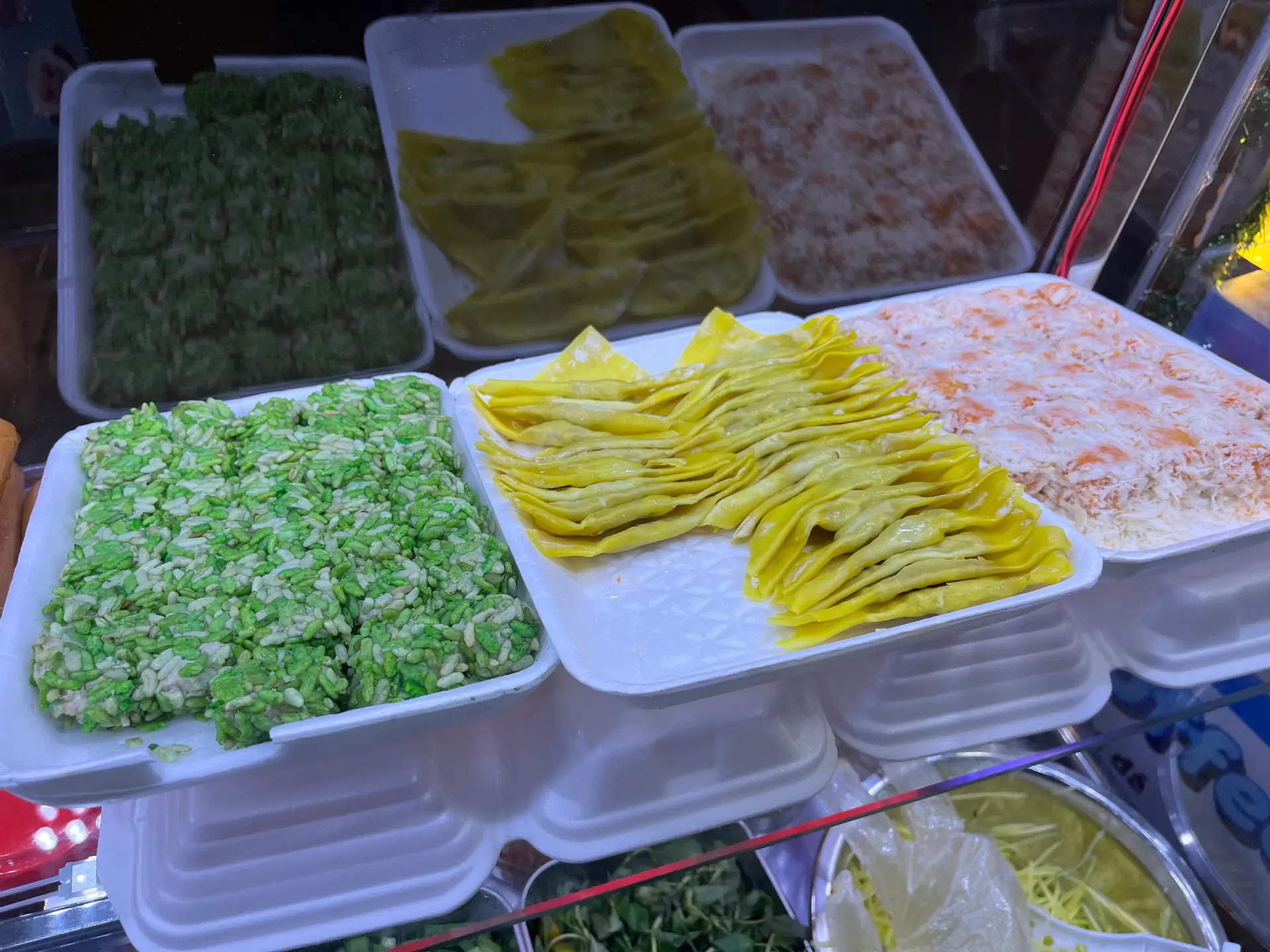 Hình ảnh 10 miếng hoành thánh lá  