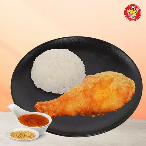 Hình ảnh Cơm Đùi Gà Tẩm Ướp Xốt Mắm Tỏi