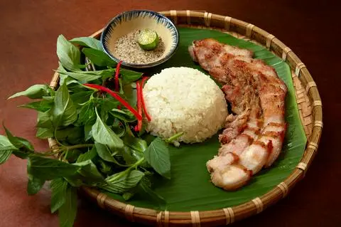 Hình ảnh Ba chỉ nướng tiêu và xôi nếp hương