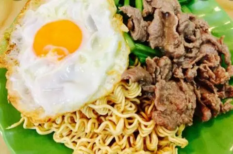 Hình ảnh Nui xào bò - trứng