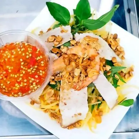 Hình ảnh Gỏi đu đủ tôm thịt