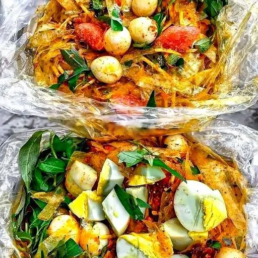 Hình ảnh Bánh tráng trộn thập cẩm