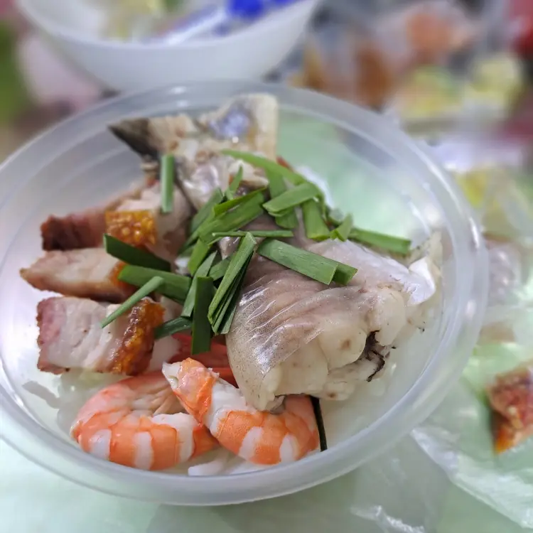 Hình ảnh Bún Mắm Đuôi Cá Hú Đặc Biệt