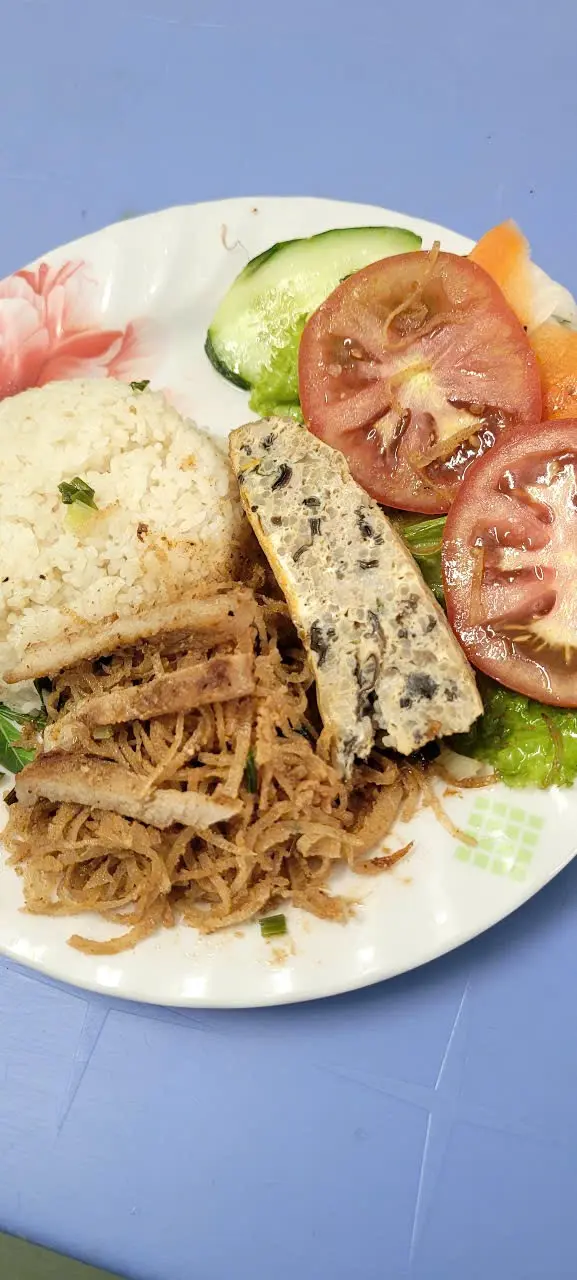 Hình ảnh cơm tấm bì - chả hấp 