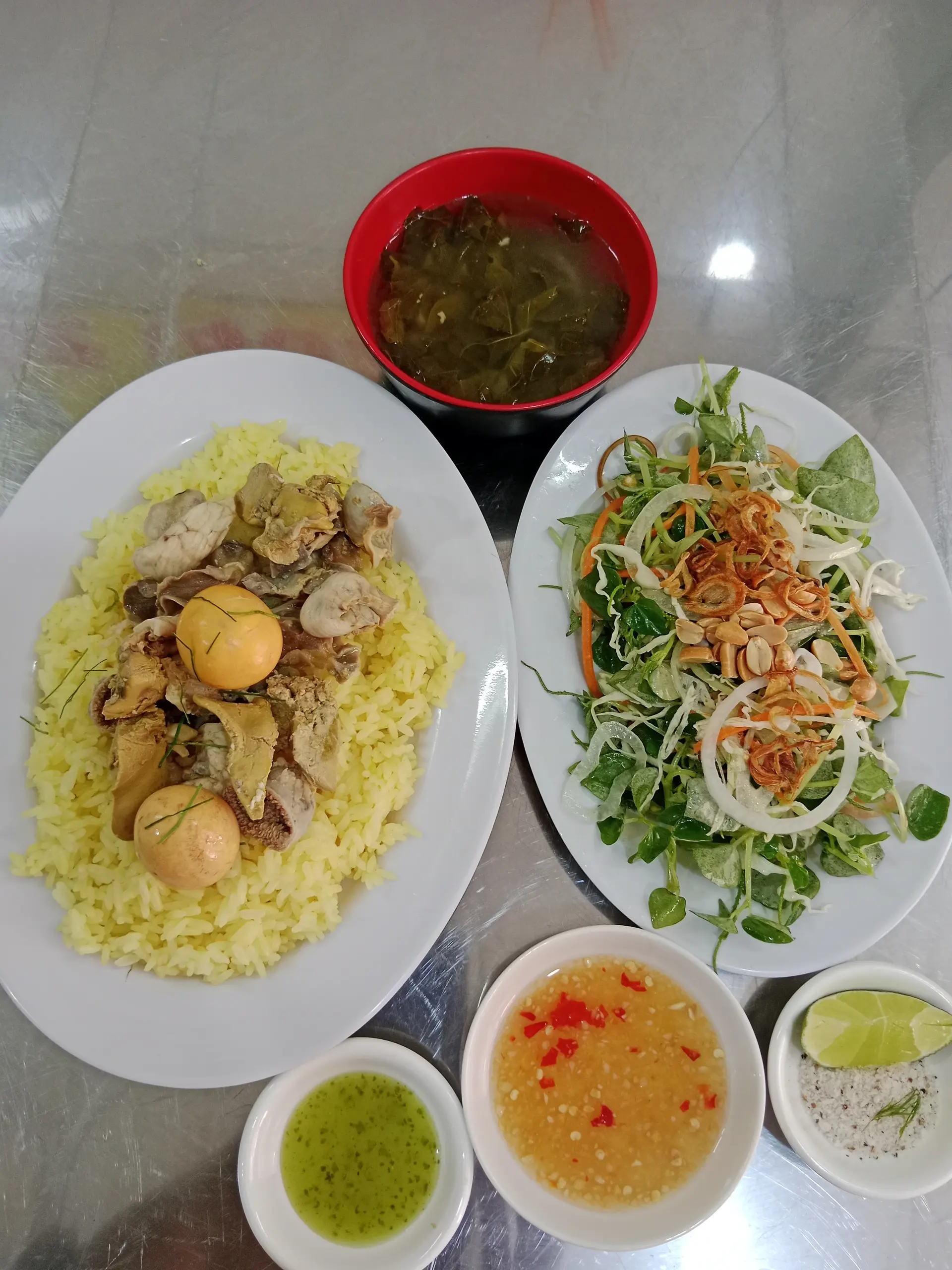 Hình ảnh Cơm lòng gà trứng non